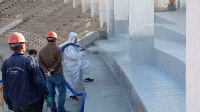 體育看臺(tái)防水噴涂