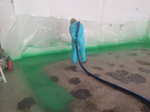 地坪墻面防水防腐聚脲噴涂機(jī)